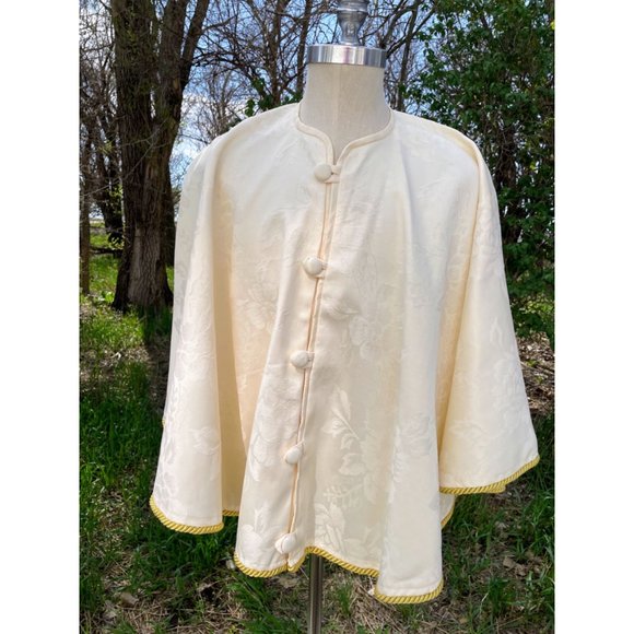 Vintage 1990s Cream Floral Brocade Cape Gold Rope Trim One Size - Picture 1 of 13